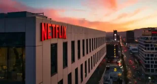 Netflix cuts prices for subscribers